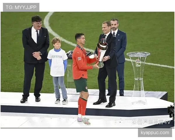 C罗关键战进球效率与比赛决定性作用解析