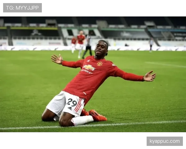 加纳乔如何通过持续进步强化曼联边路进攻？