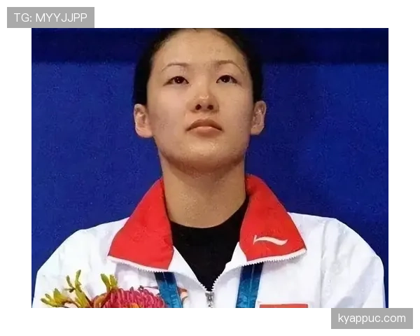 伏明霞当年13岁抱金牌，现在过得低调到让人猜不透——又想八卦又觉得距离感炸裂